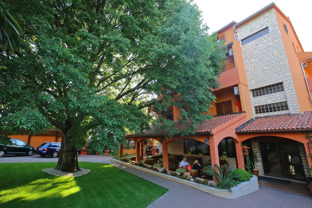 Villa Maimare บีโอกราดนาโมรู ภายนอก รูปภาพ